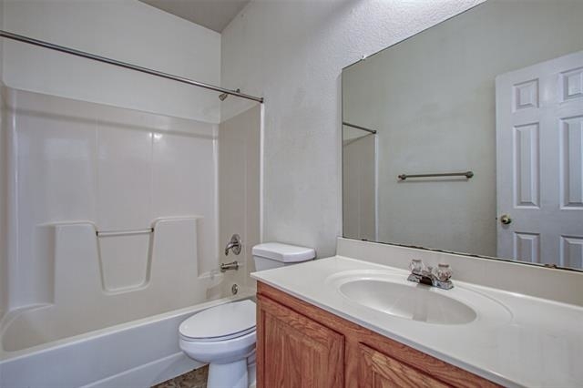 2900 Drake Court - Photo 12