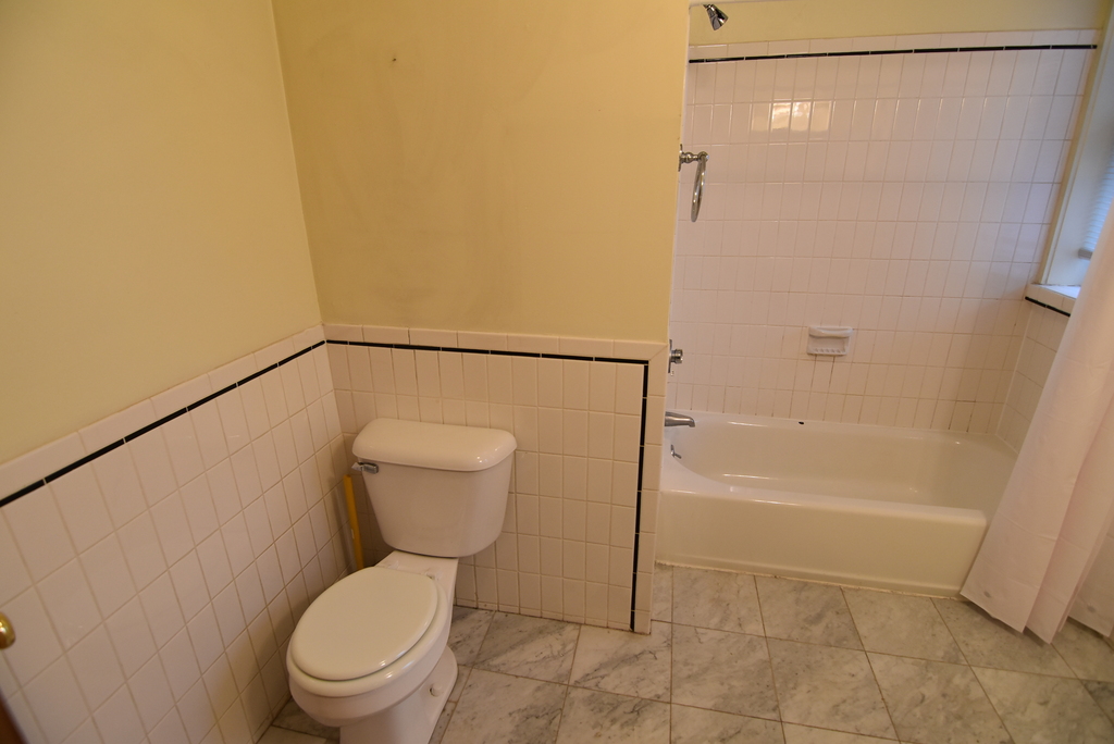 51 Queensberry St. - Photo 14