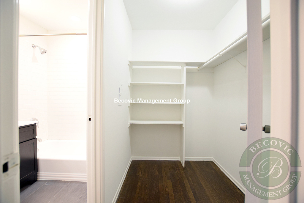 6021 North Winthrop Ave. - Photo 9