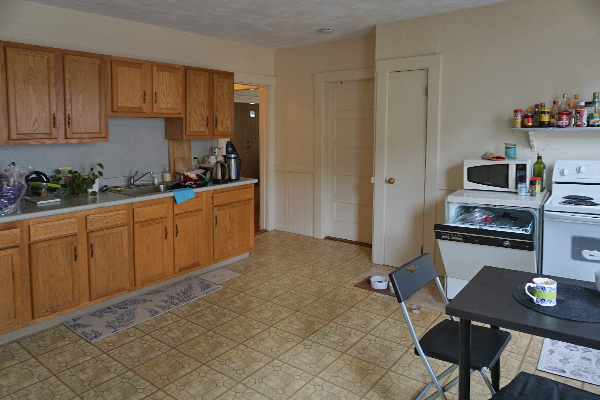 383 Crescent St. - Photo 3