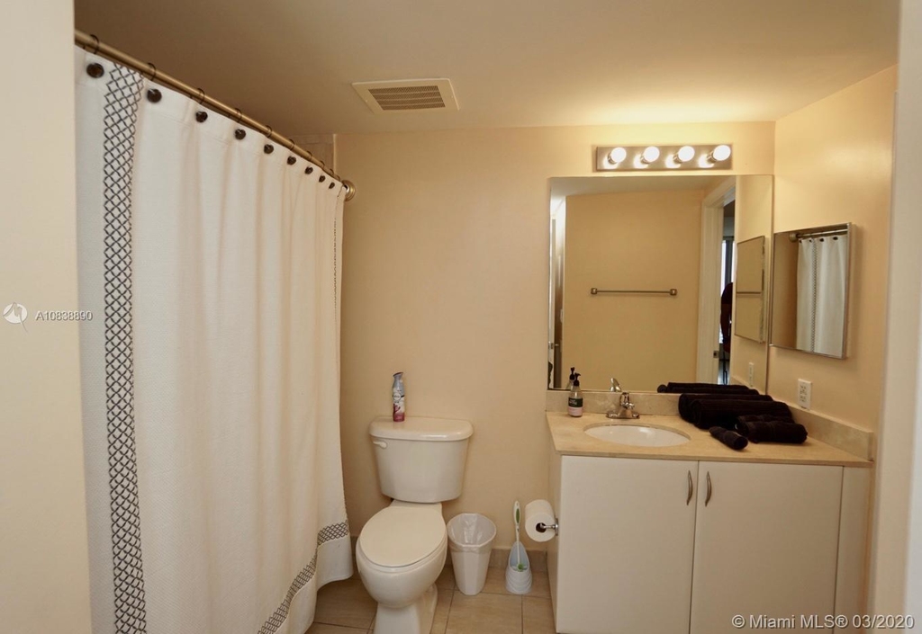 1750 N Bayshore Dr - Photo 25