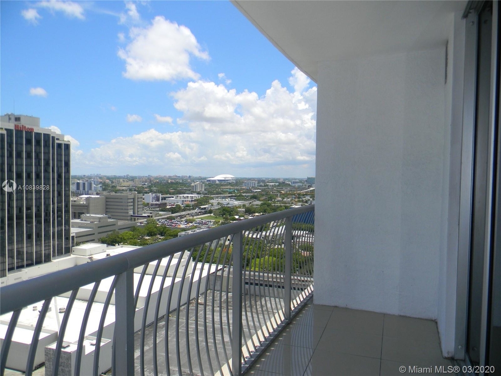 1750 N Bayshore Dr - Photo 34