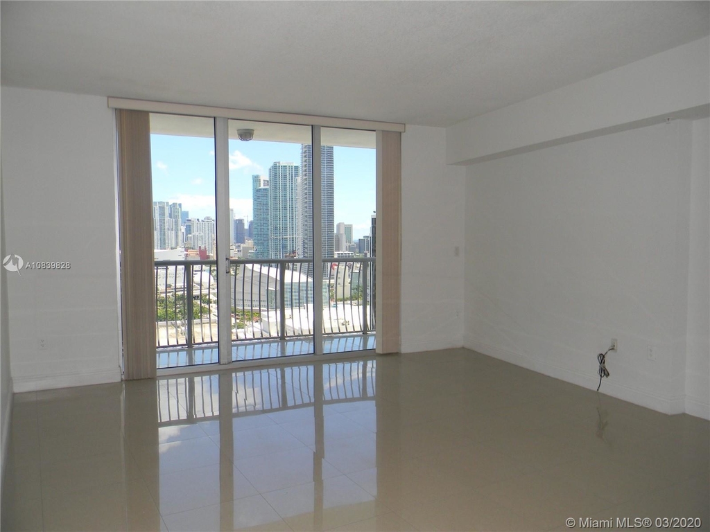 1750 N Bayshore Dr - Photo 20