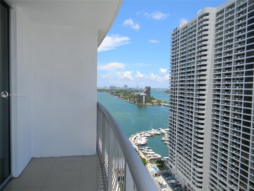 1750 N Bayshore Dr - Photo 23