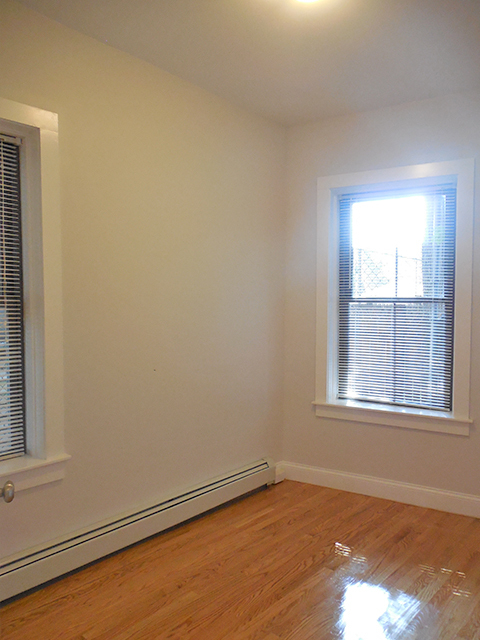 100 Willow St. - Photo 2