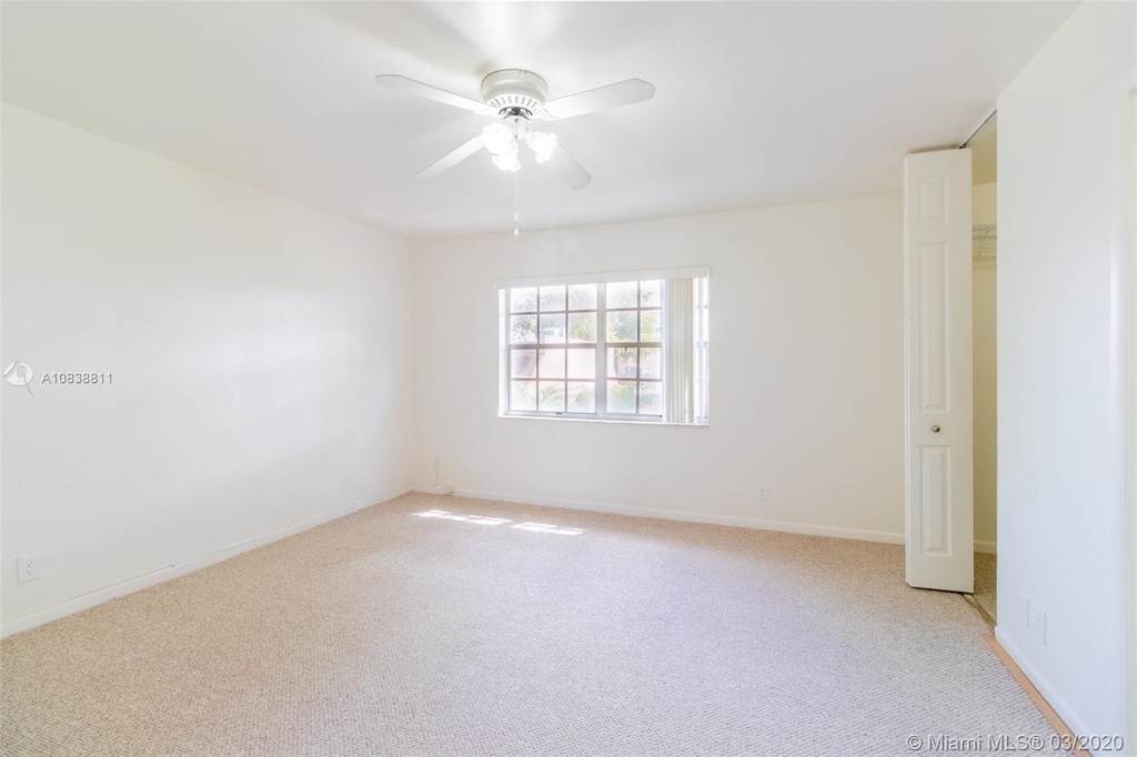 8018 Sw 18th Ct - Photo 17