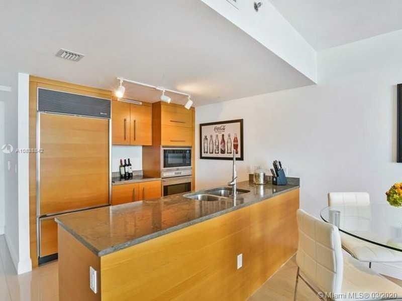 475 Brickell Ave - Photo 3