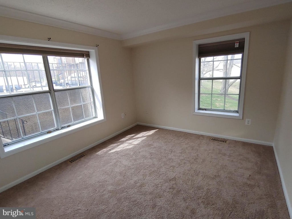 941 S Rolfe St #1 - Photo 70