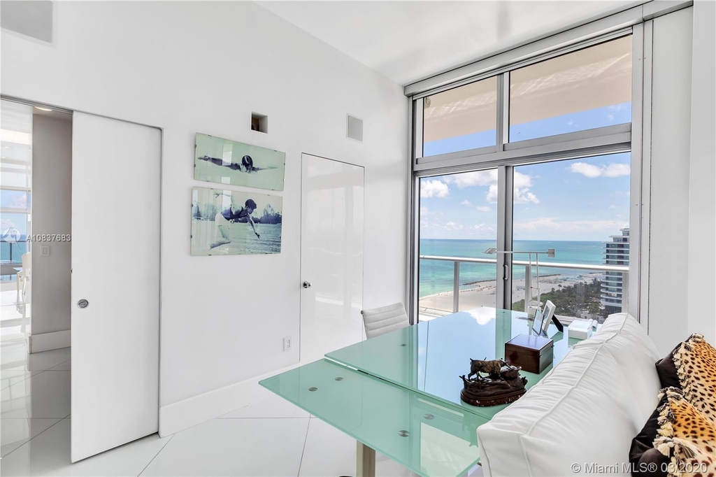 3737 Collins Ave - Photo 30