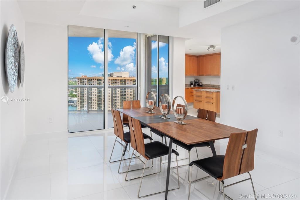 15811 Collins Ave - Photo 6