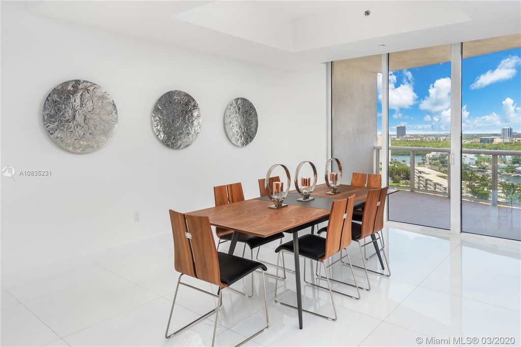 15811 Collins Ave - Photo 10