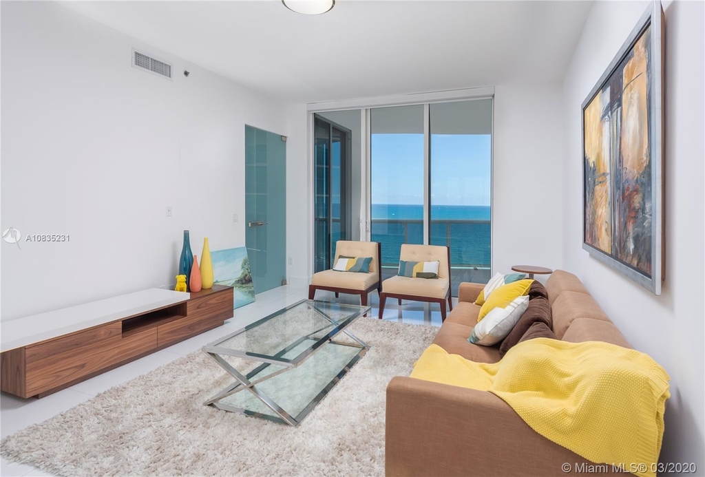 15811 Collins Ave - Photo 19