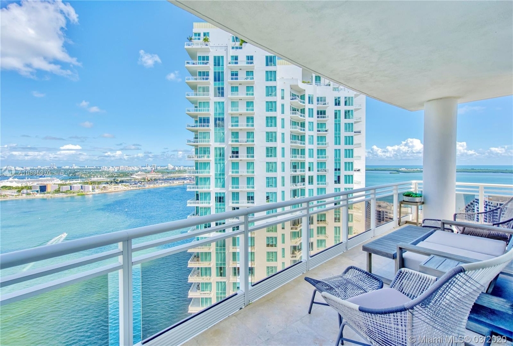 901 Brickell Key Blvd - Photo 0