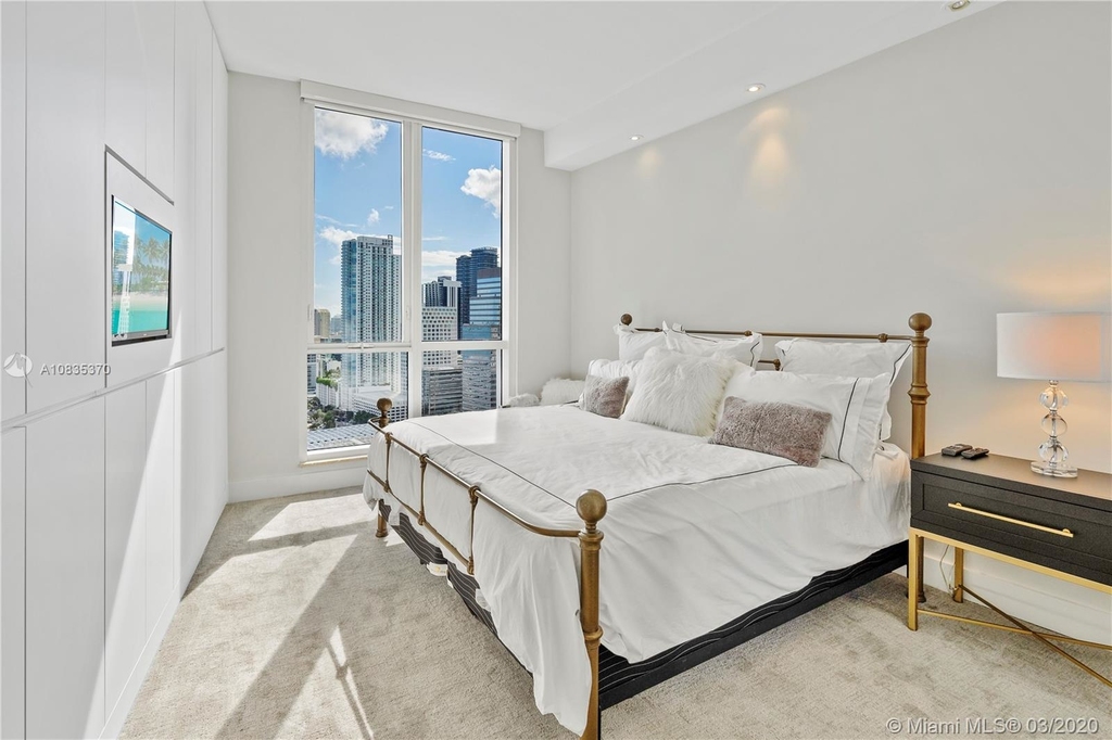 901 Brickell Key Blvd - Photo 46