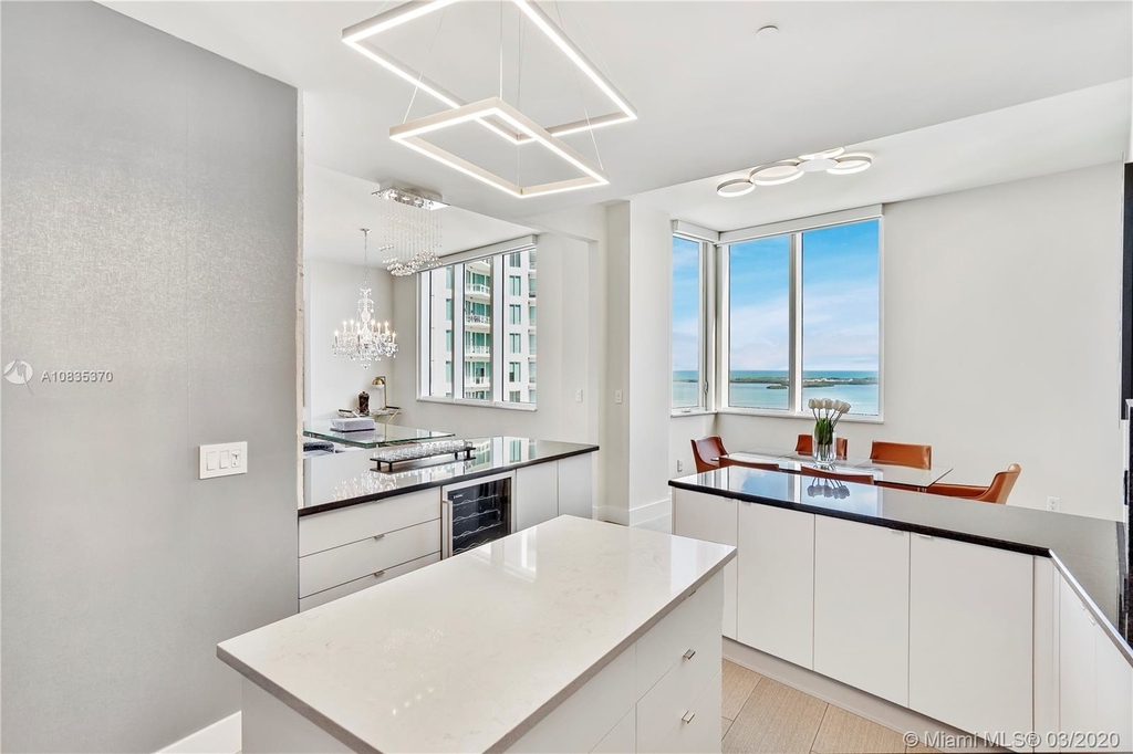 901 Brickell Key Blvd - Photo 24