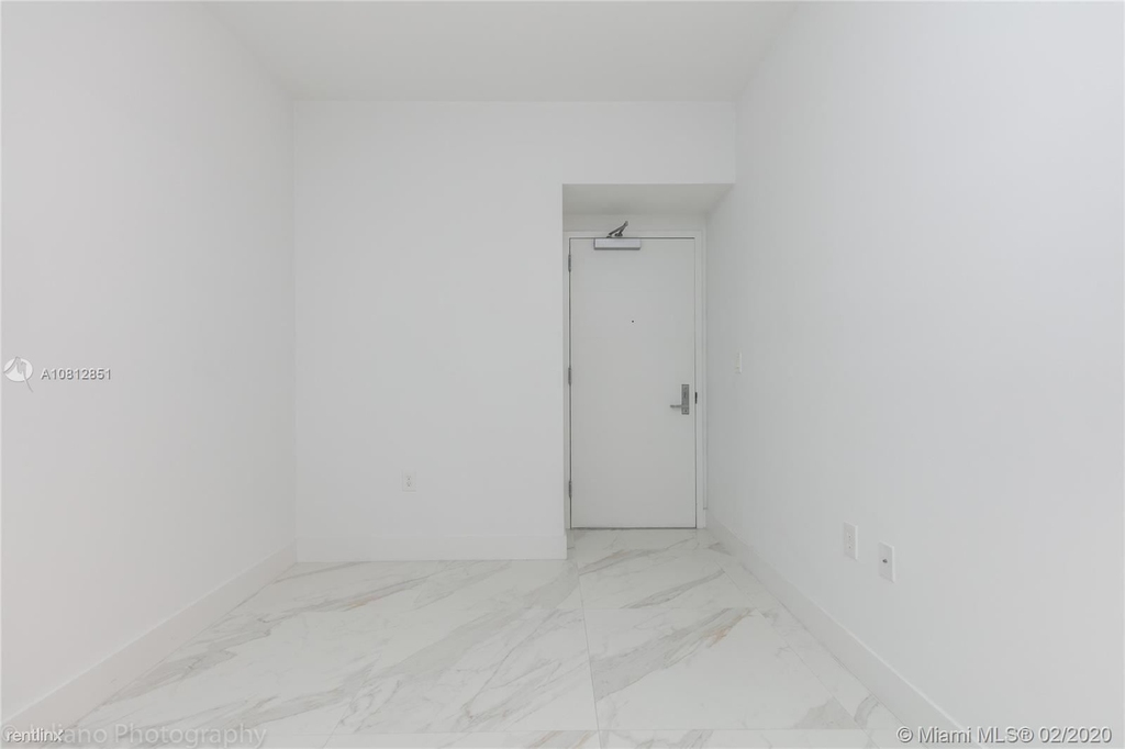 1010 Brickell Ave Unit 2103 - Photo 10