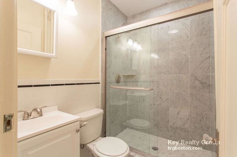 379 Commonwealth Ave. - Photo 7