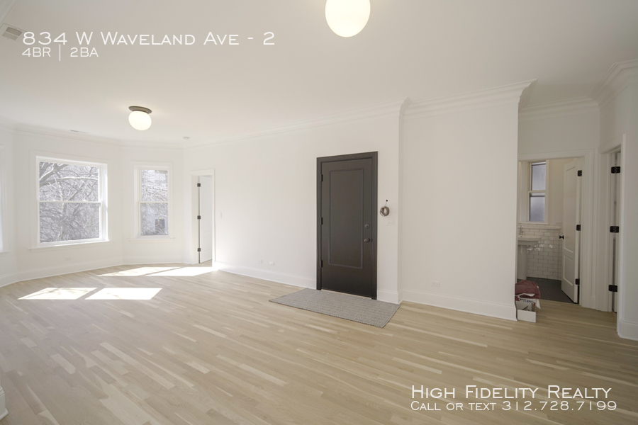 834 West Waveland Avenue - Photo 3