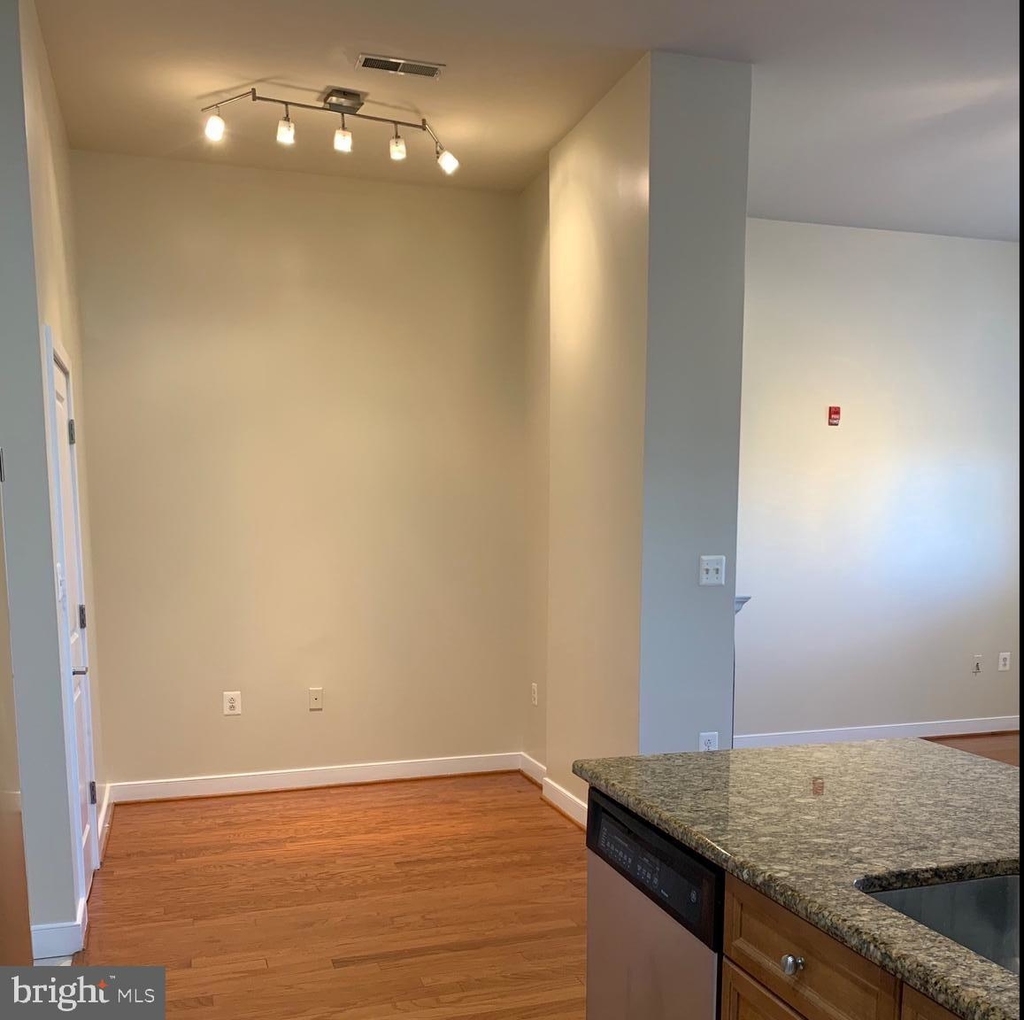 181 E Reed Avenue - Photo 21