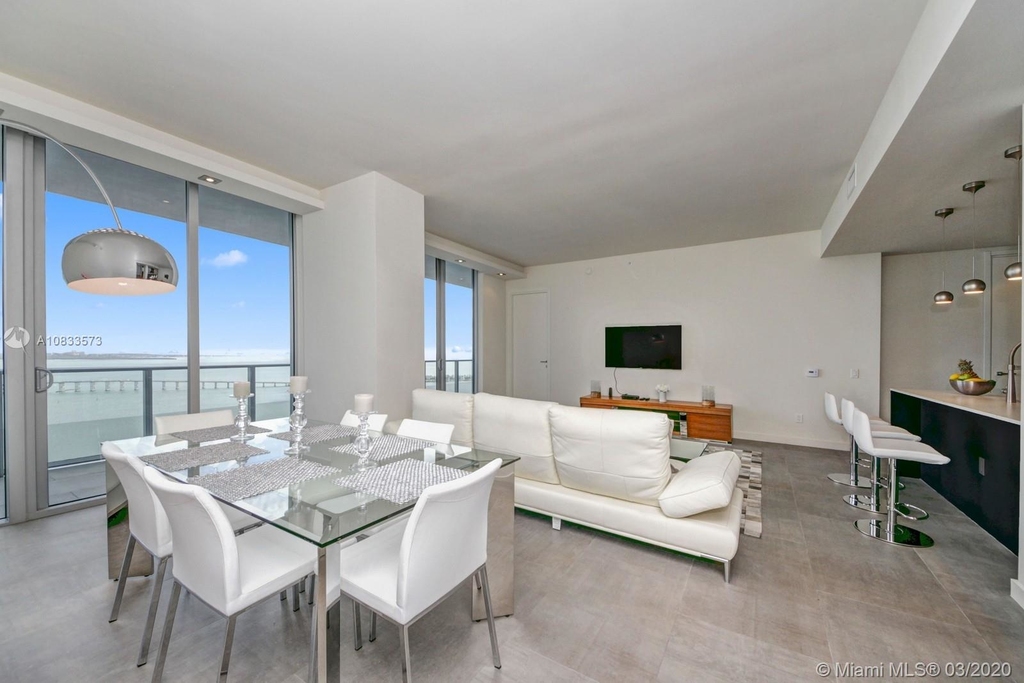 1300 Brickell Bay Dr - Photo 4