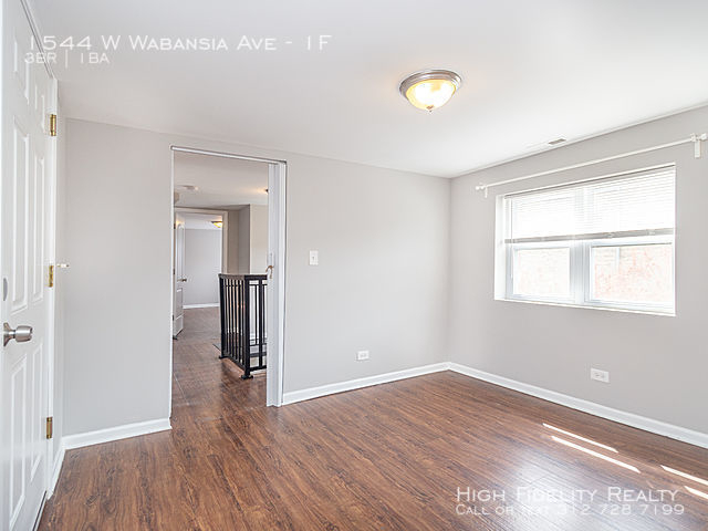 1544 West Wabansia Avenue - Photo 7