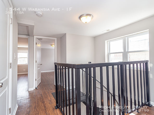 1544 West Wabansia Avenue - Photo 6