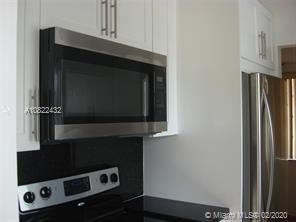 2050 Nw 81st Ave - Photo 7