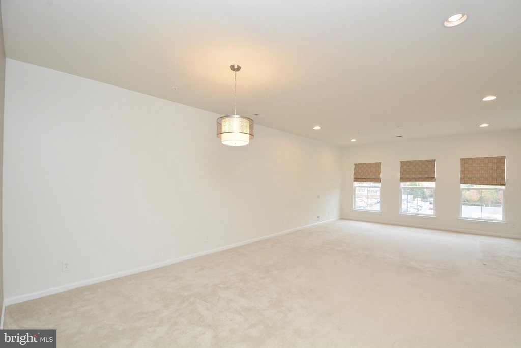 3028 Rittenhouse Circle - Photo 19