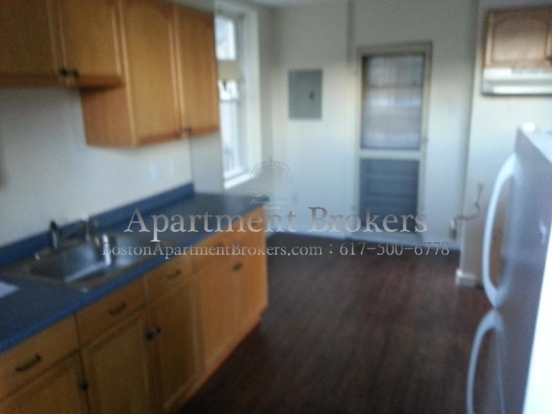 227 Hanover St. - Photo 0