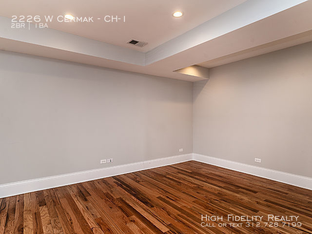 2226 W Cermak - Photo 5