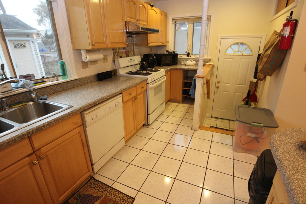 414 Western Ave. - Photo 3