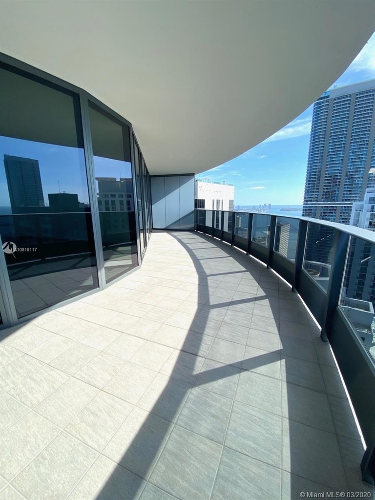 1000 Brickell Plaza - Photo 8