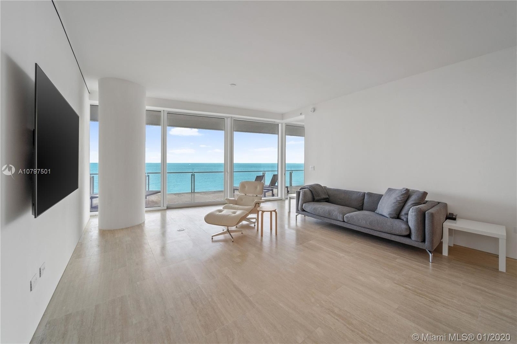 9001 Collins Ave - Photo 2