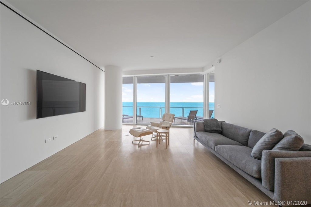 9001 Collins Ave - Photo 4