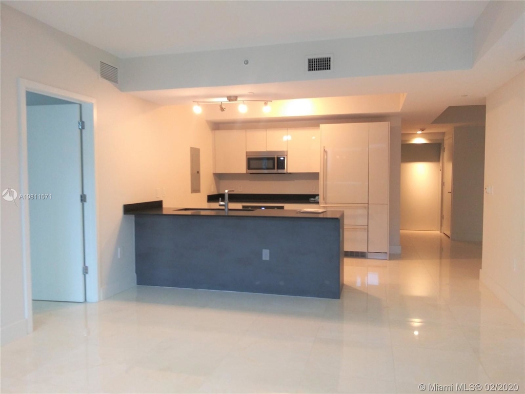 1010 Brickell Ave - Photo 16