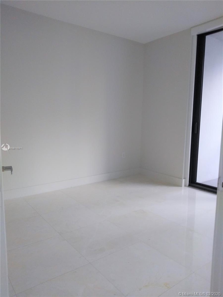 1010 Brickell Ave - Photo 24