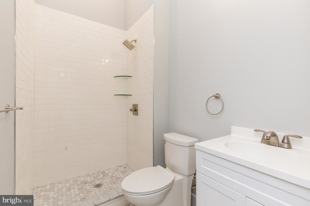 1142 Frankford Avenue - Photo 41