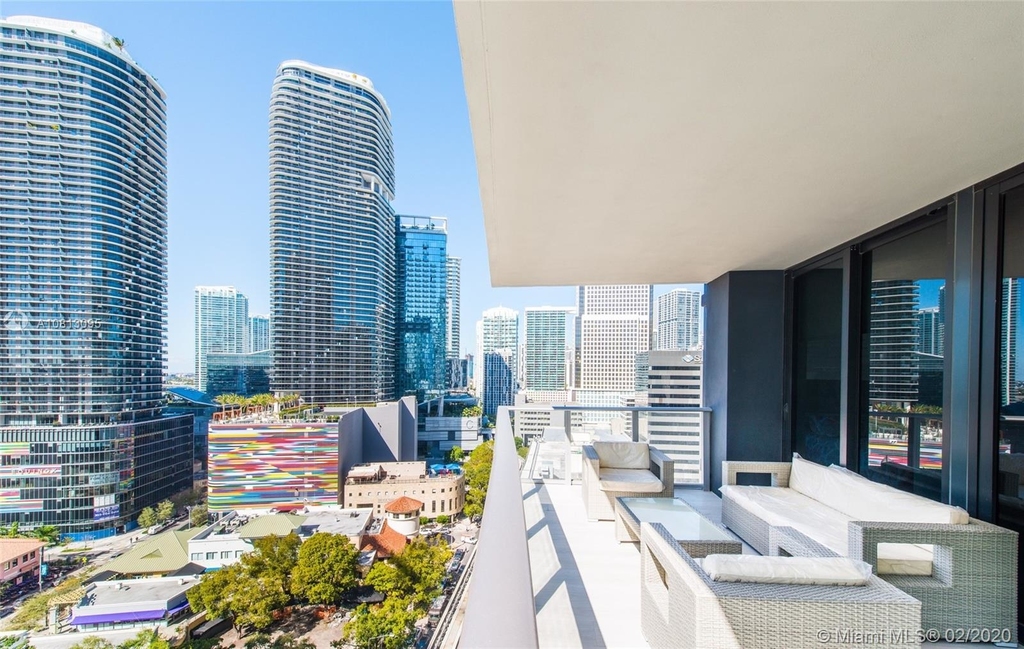 1010 Brickell Av - Photo 0