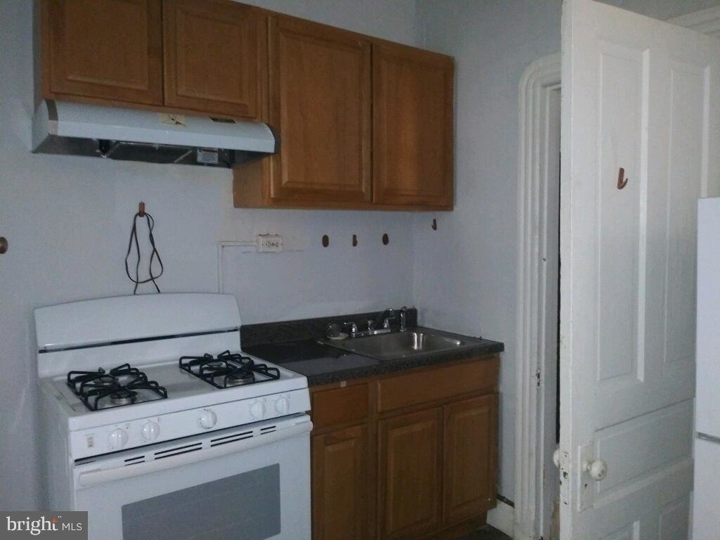 1234 W Allegheny Avenue - Photo 3