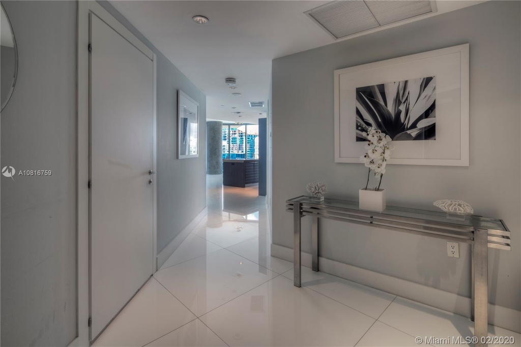 200 Biscayne Boulevard Way - Photo 6