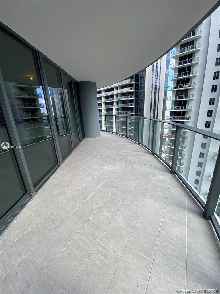 1000 Brickell Plaza - Photo 17