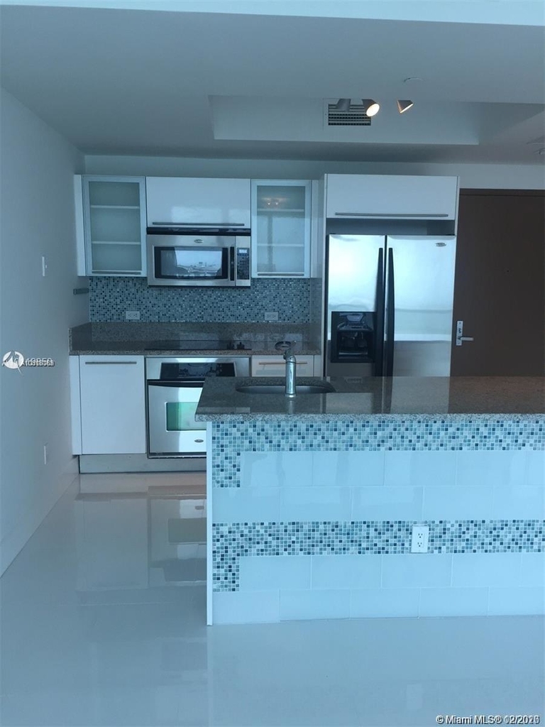 888 Biscayne Blvd - Photo 10