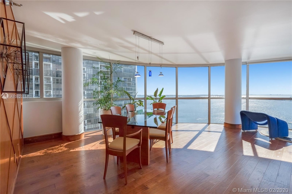 2025 Brickell Ave - Photo 8