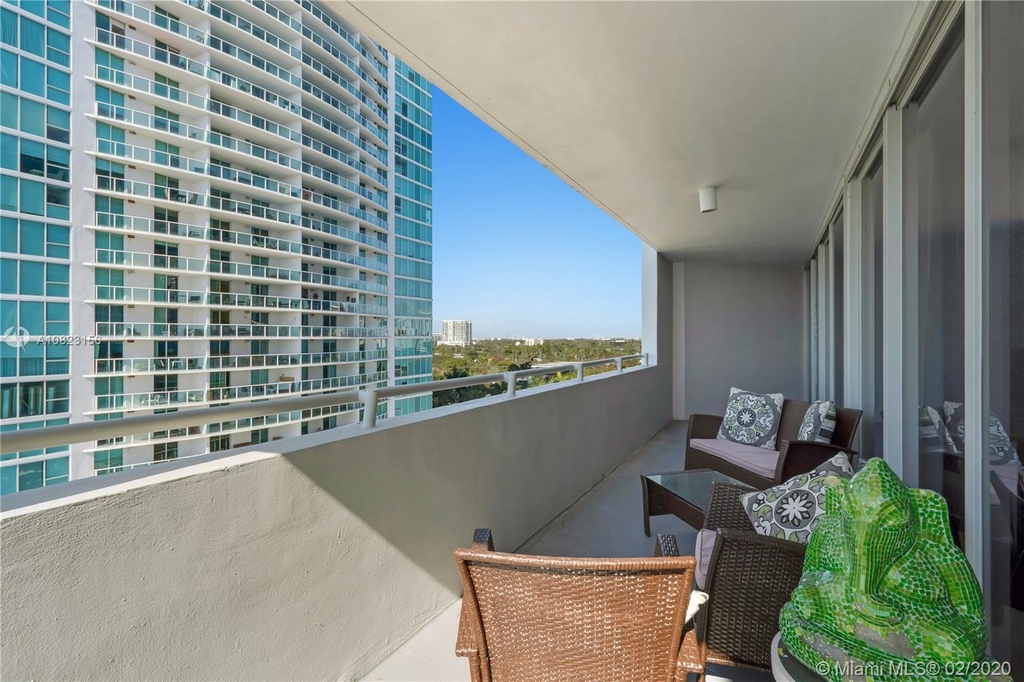 2025 Brickell Ave - Photo 28