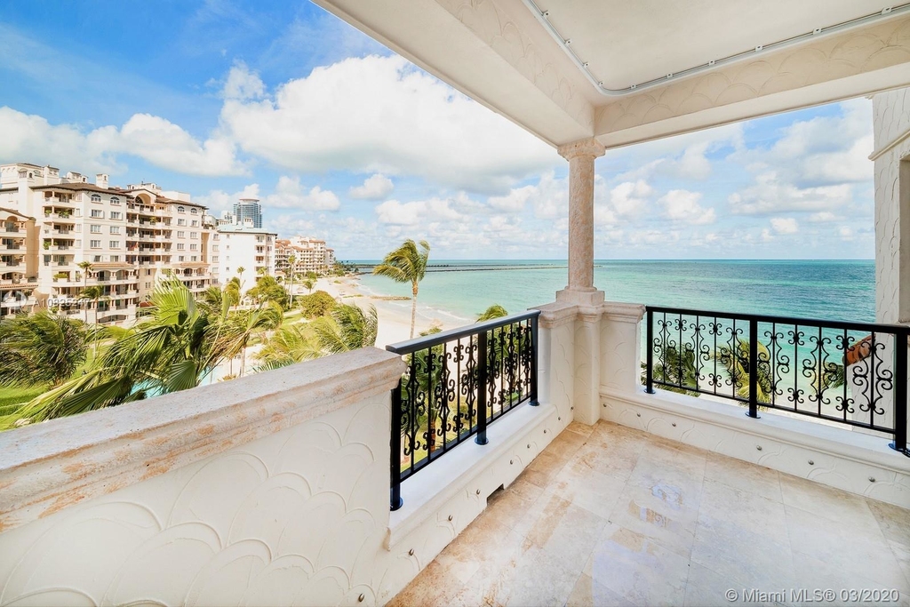 7954 Fisher Island Dr - Photo 49