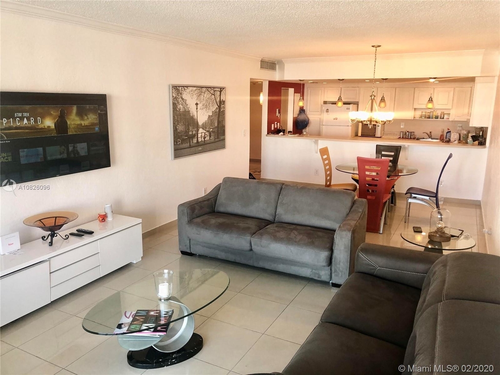 19390 Collins Ave - Photo 14