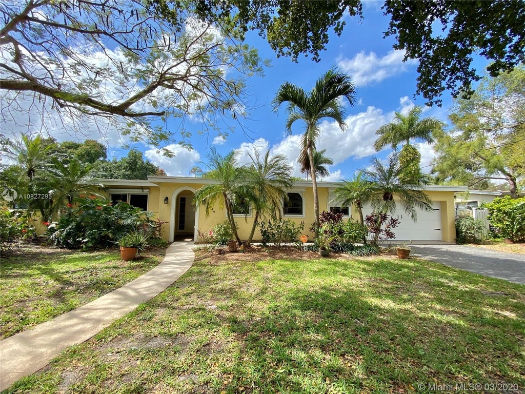 649 Ixora Ln - Photo 0