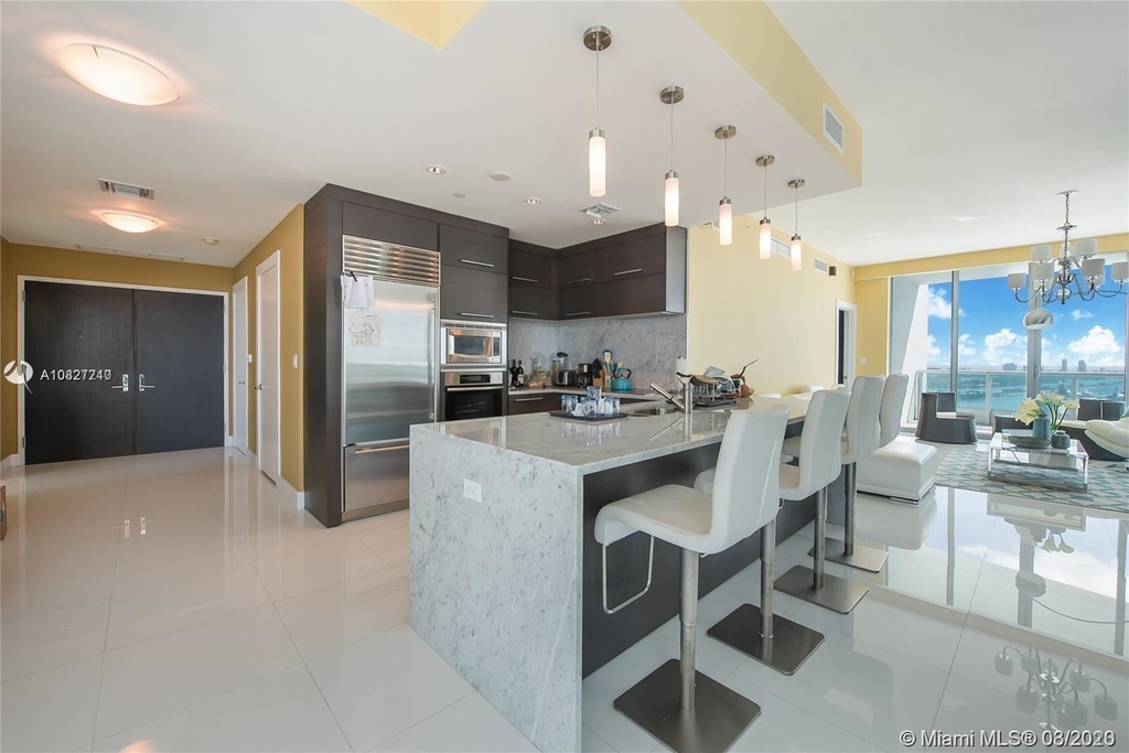 900 Biscayne Blvd - Photo 2