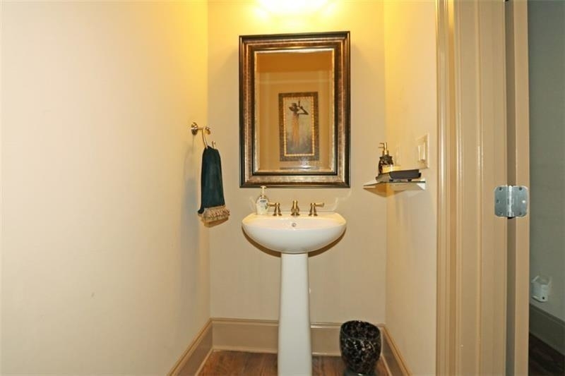 956 Persimmon Point - Photo 32