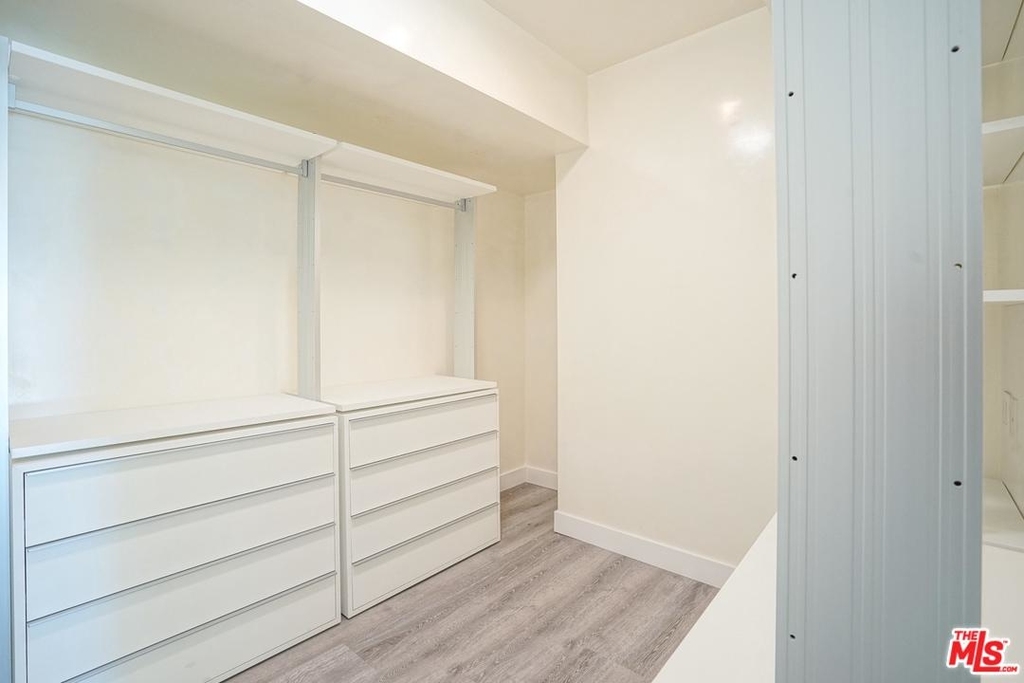 10727 Wilshire - Photo 15